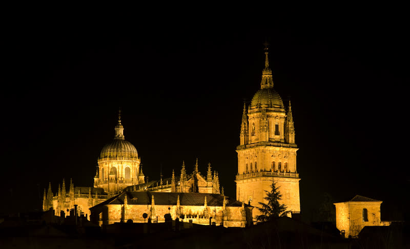 Catedral de Salamanca de noche
